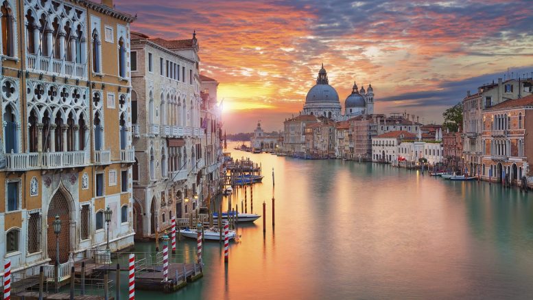 Венеция раскинулась на материке и островах. Каждый остров имеет свои характерные черты