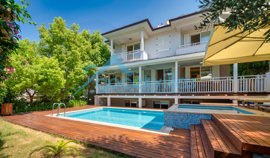 Продается дом 225 м2 с частным бассейном в Гёджек, Фетхие, Турция
